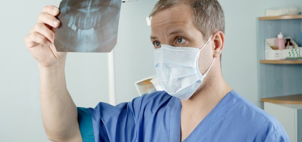 shutterstock_5410882 dentist x-ray