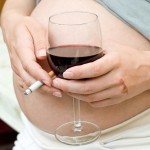 shutterstock_15888820 pregnancy smoking drinking alcohol