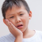 shutterstock_116897095 - Child toothache