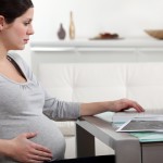 Pregnant women taking antidepressants should be made of the benefits and risks of this treatment