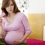 shutterstock_pregnant-and-tablets-150x150