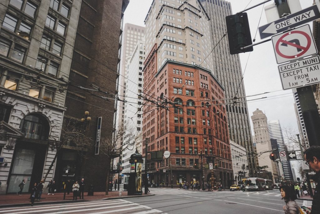 House type, floor level, and spaces intrinsic to high-rises are associated with social well-being and mental health.