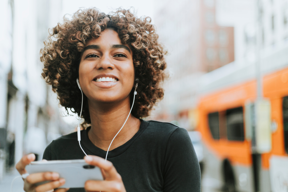 Participants trained in both monitoring and acceptance saw a decrease in daily loneliness.