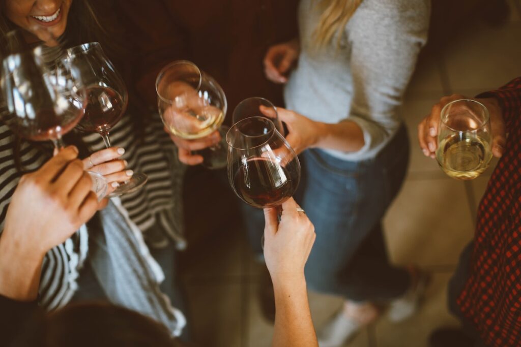 The authors indicated that a significant proportion of people with bipolar disorder exceeded the recommended alcohol guidelines, thus there is a need to collect measurable data on alcohol consumption among this population in future studies.