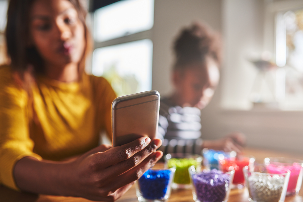 This research found no evidence to suggest that parents’ smartphone use is harmful in general, but these results do not rule out the possibility of a negative impact on children or families.