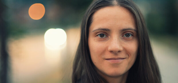 Portrait,Of,A,Beautiful,Natural,Looking,Young,Woman,With,No