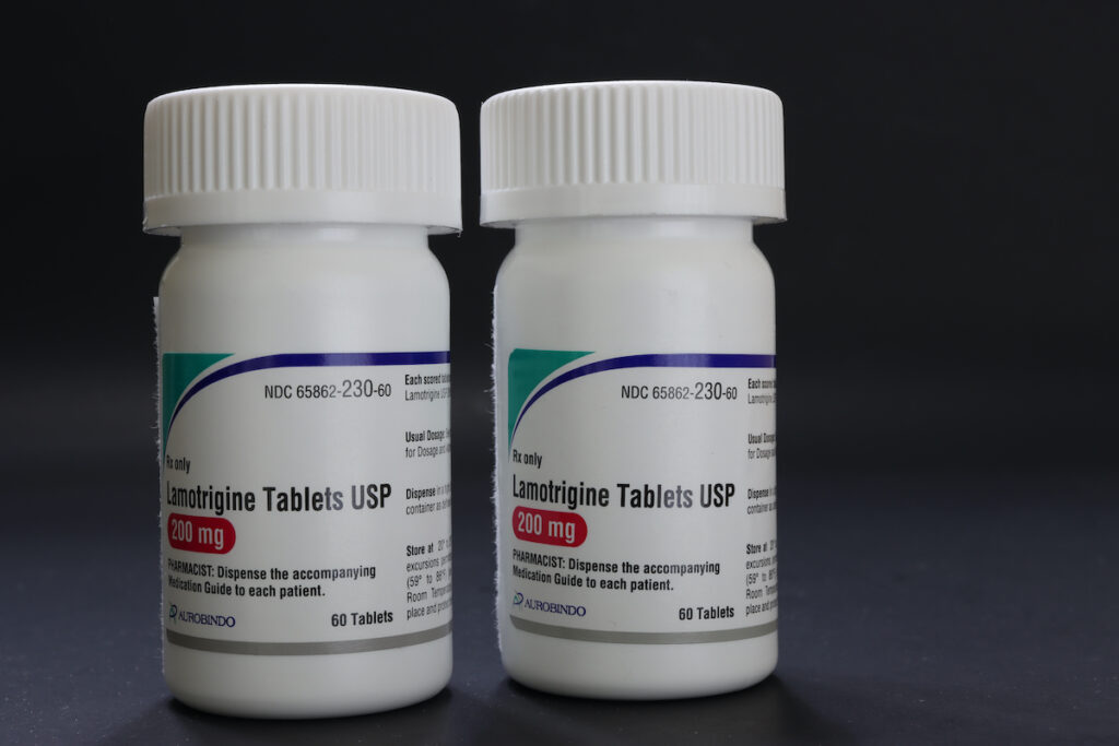 This review asks: Is lamotrigine effective and safe compared to placebo and the most established bipolar disorder maintenance treatment: lithium?