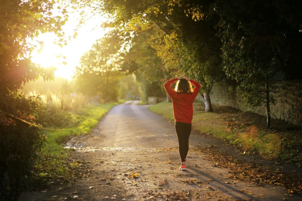 This review found a small effect of group peer support on overall personal recovery, though there were no effects on hope, empowerment or self-efficacy.