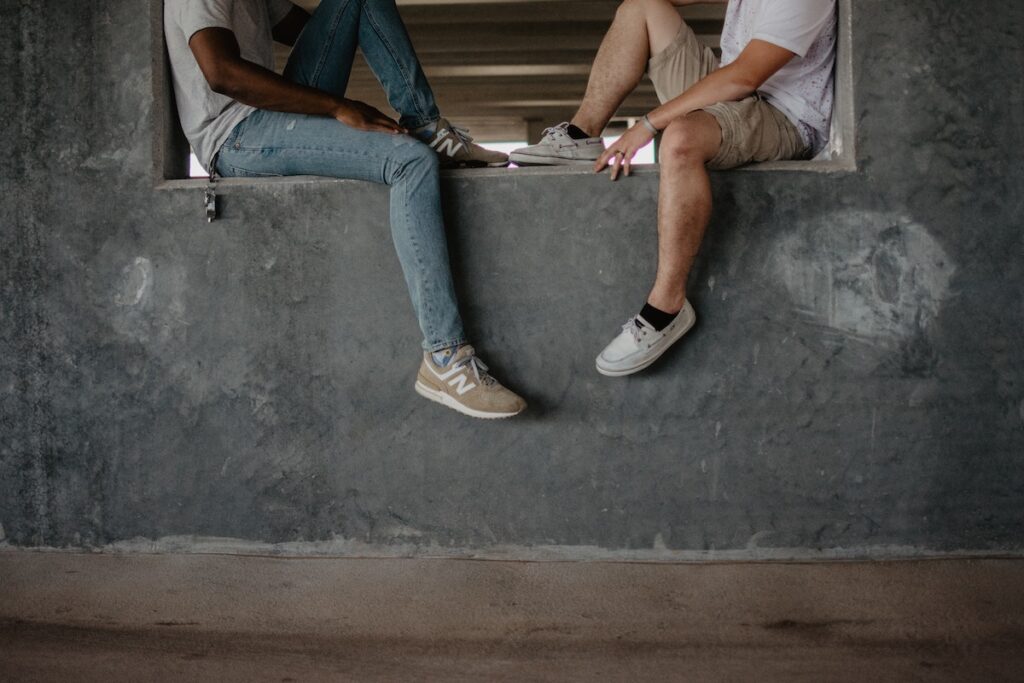 Researchers should continue assessing the mechanisms underlying higher self-esteem in sexual minority young adults to provide them with optimal support.