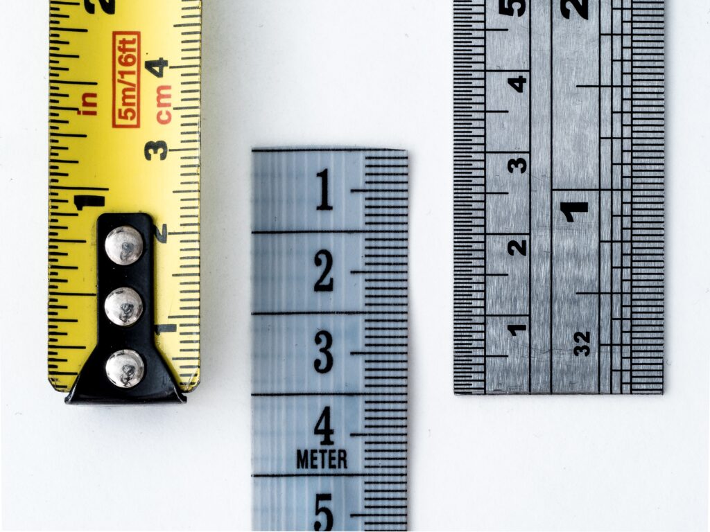 The use of a broad range of measures of psychopathology and cognitive function in this study provides a deeper grasp of the qualitative differences between complex and non-complex trauma exposure.