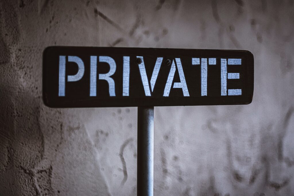 Concerns in telemental health remain around confidentiality, privacy, safety and digital exclusion; those most in need are disproportionately affected, exacerbating inequalities.