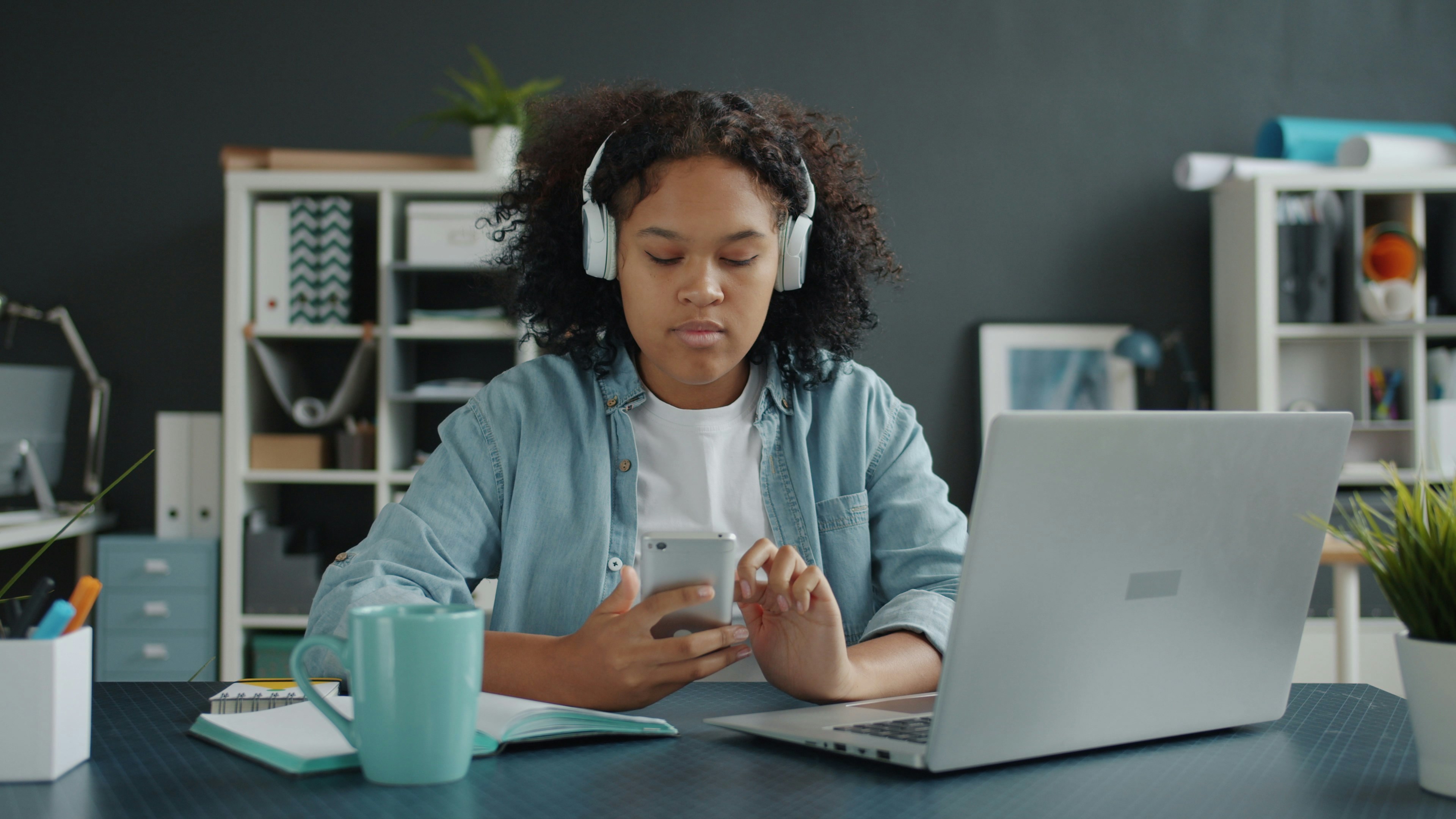 Social connection is the key for engaging young people with digital mental health interventions