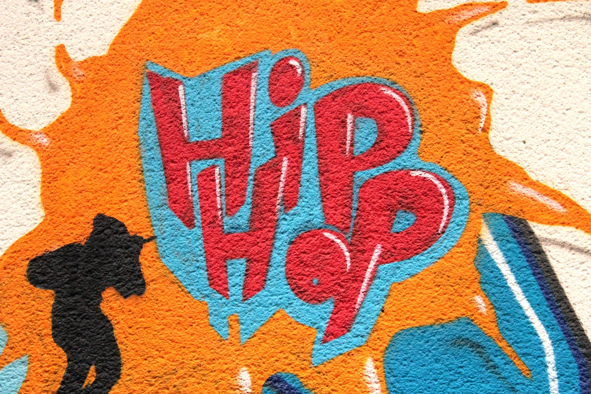 The findings open new pathways for research to deepen our understanding of promoting positive mental health through music and mitigating the risks of sharing lived experiences in the lyrics.